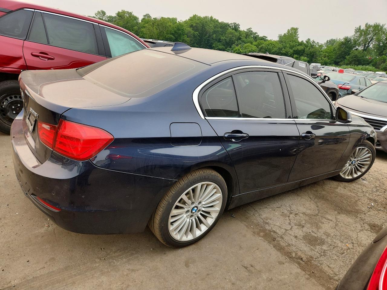 2014 BMW Seria 3 328i - zdjęcie 3