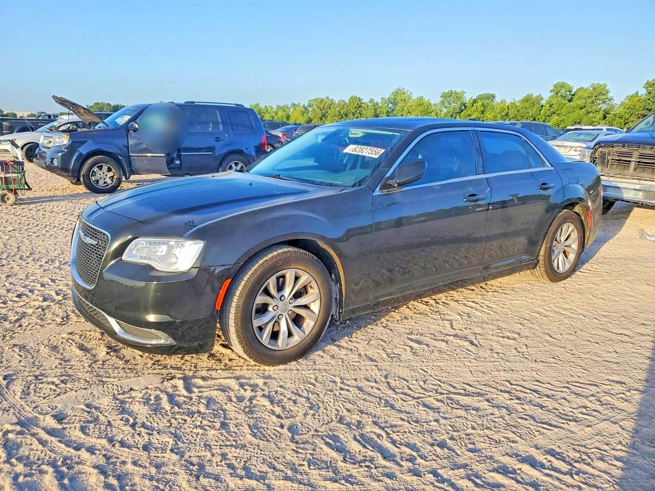 2016 Chrysler 300 Limited - zdjęcie główne