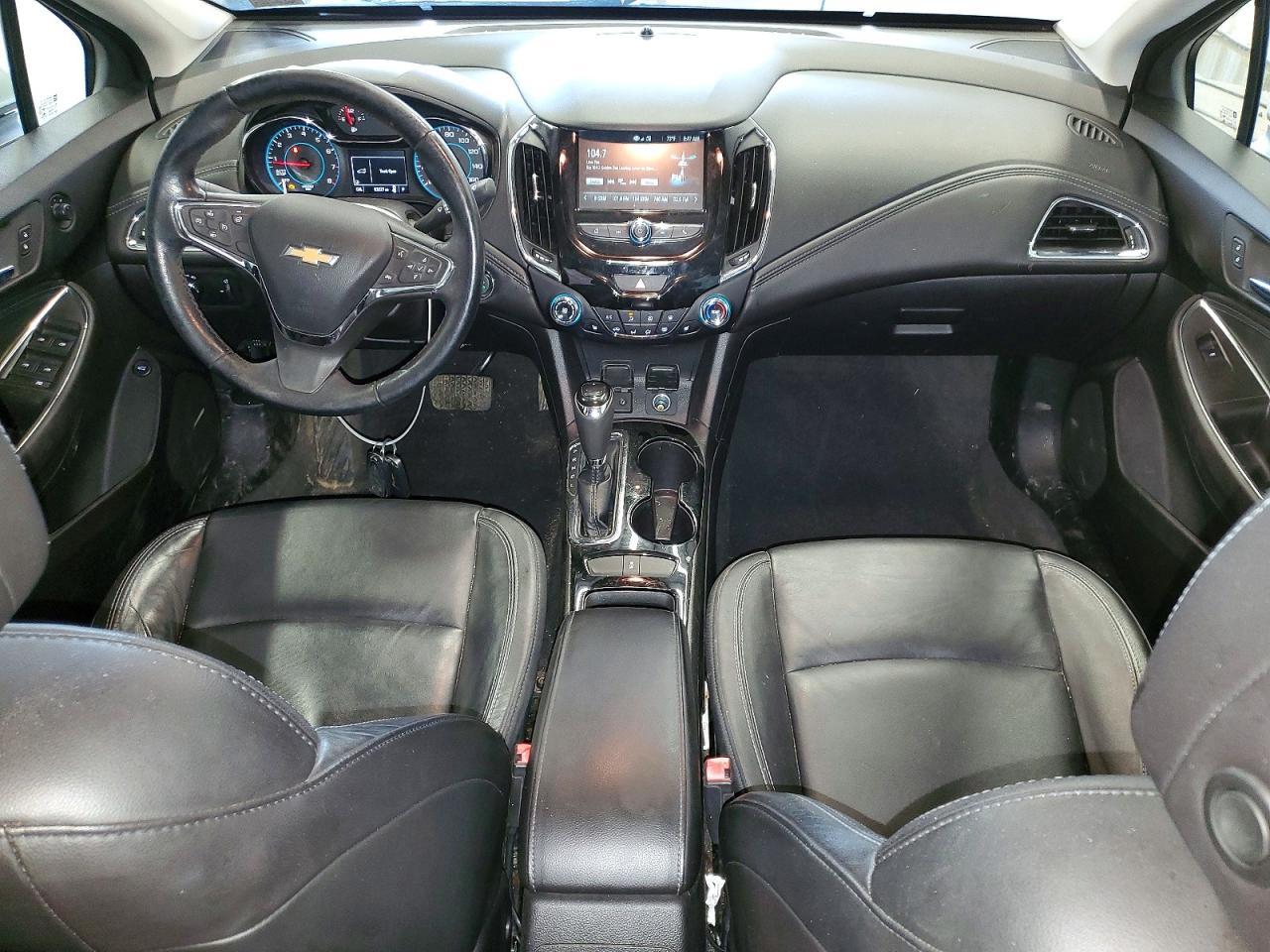 2017 Chevrolet Cruze Premier - zdjęcie 8
