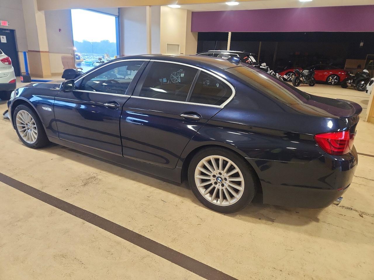 2013 BMW Seria 5 535i - zdjęcie 2