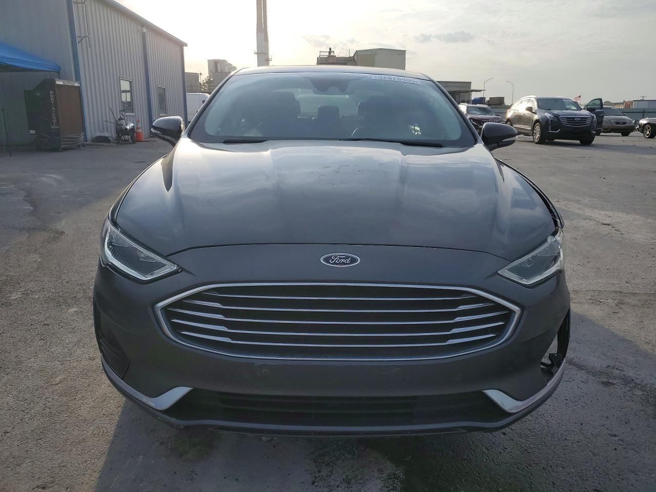 2019 Ford Fusion Sel - zdjęcie 5