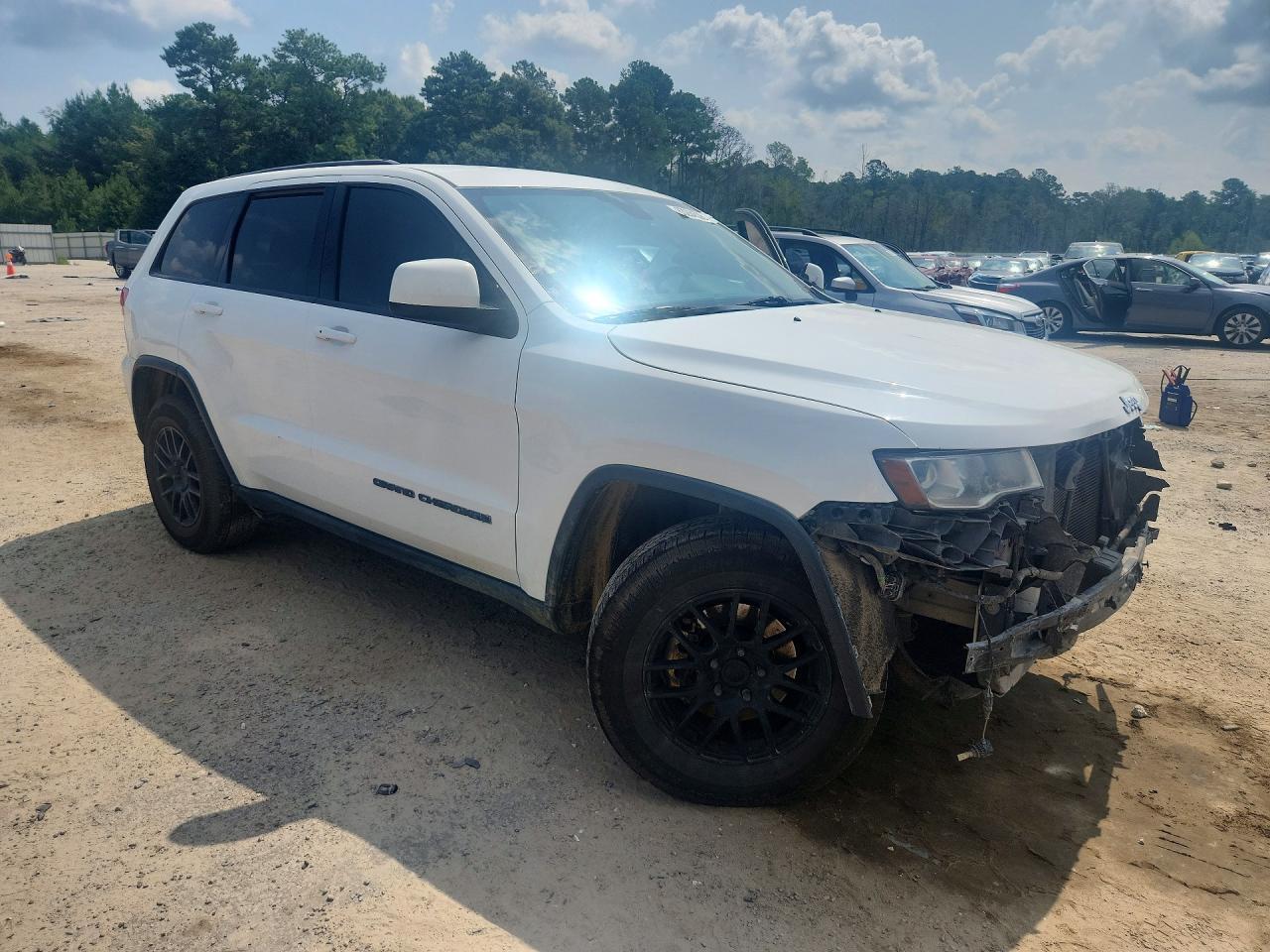 2017 Jeep Grand Cherokee Laredo - zdjęcie 4