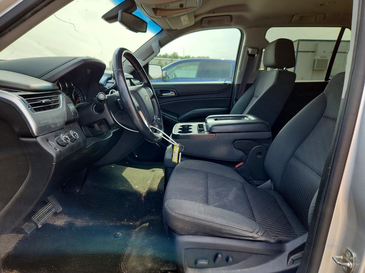 2016 Chevrolet Tahoe K1500 Ls - zdjęcie 7