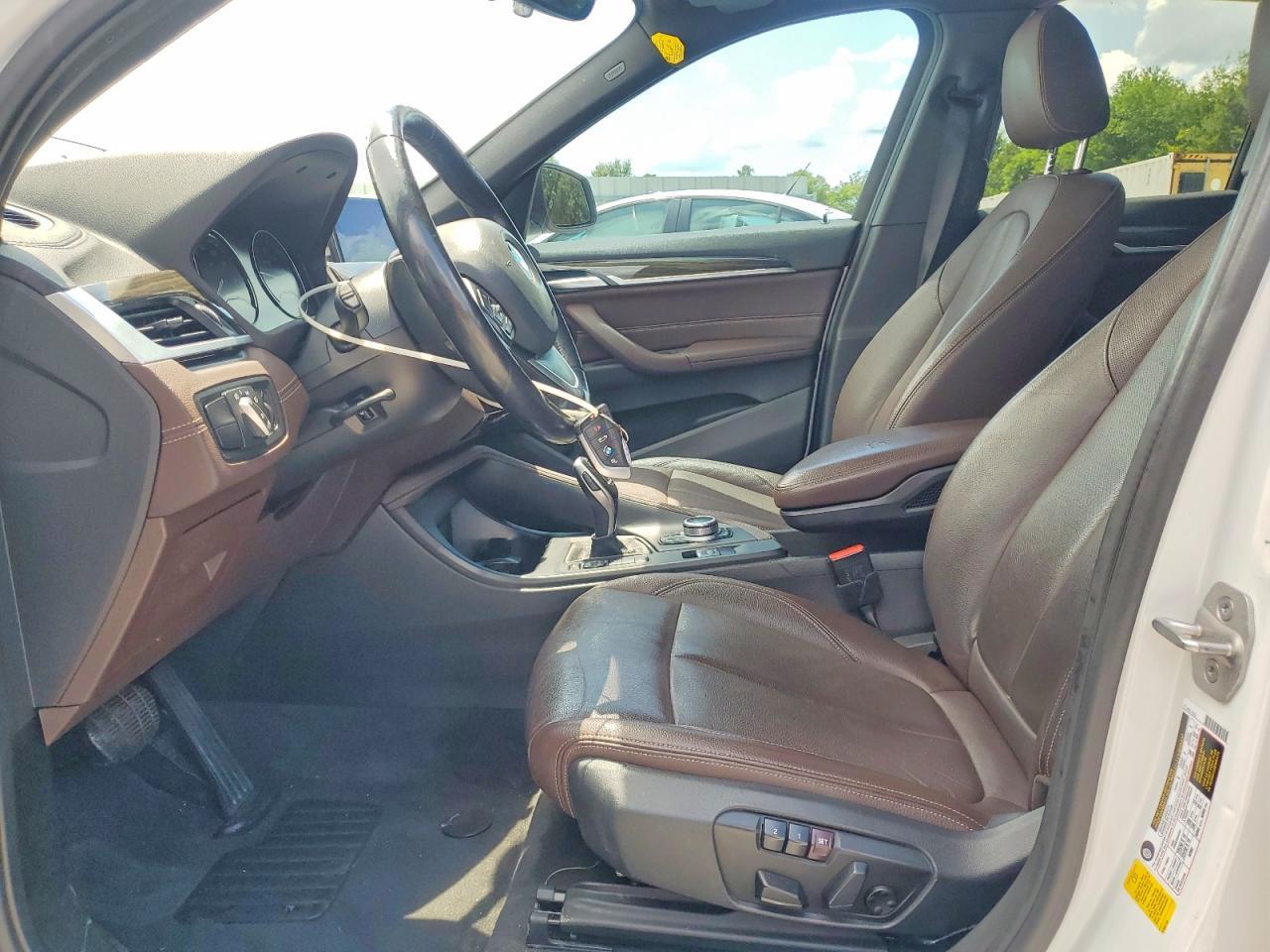 2021 BMW X1 Sdrive28I - zdjęcie 7