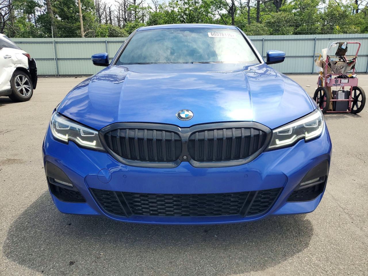 2020 BMW Seria 3 330i - zdjęcie 5