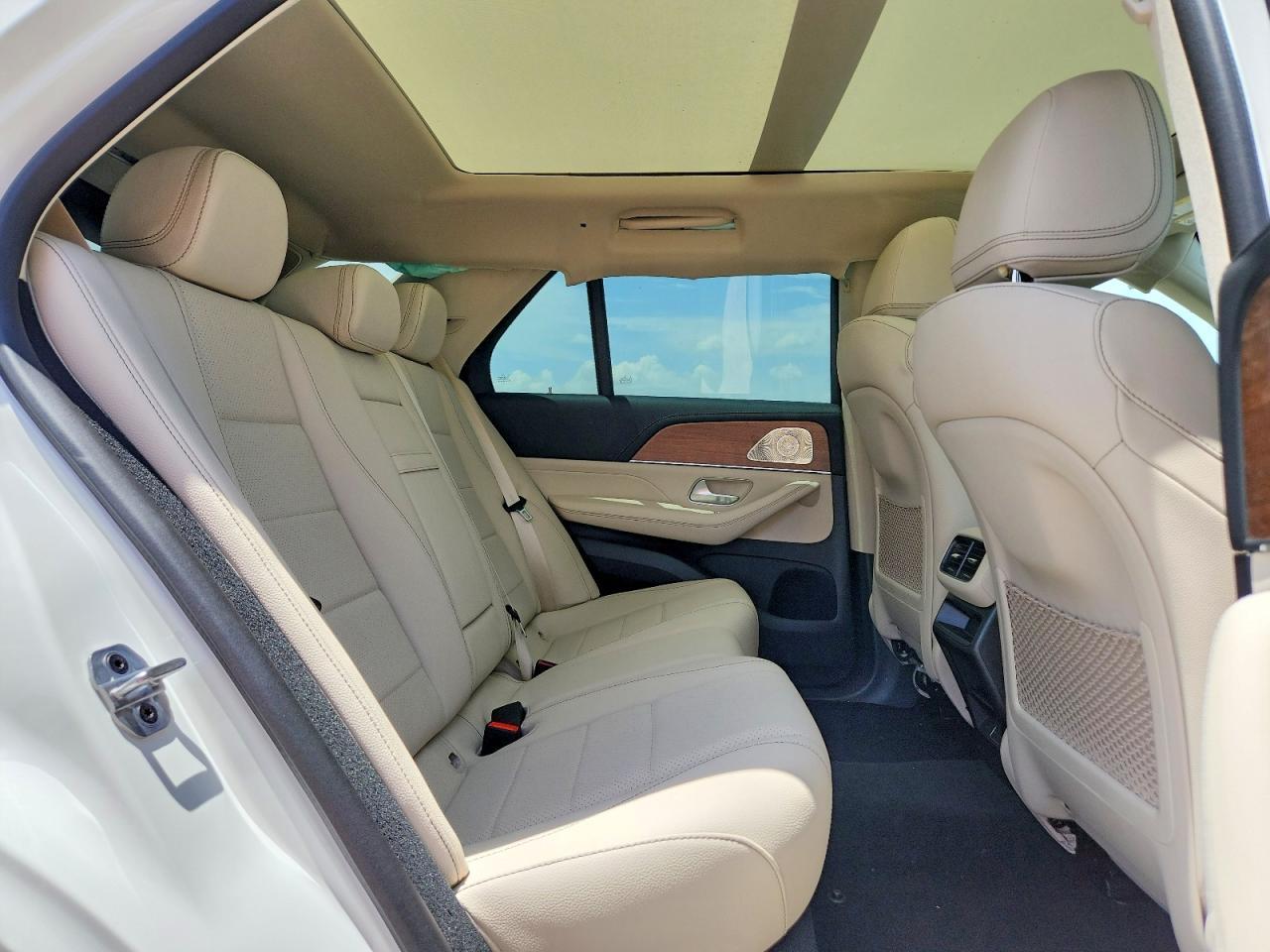 2026 Mercedes-Benz Gle 350 4Matic - zdjęcie 11