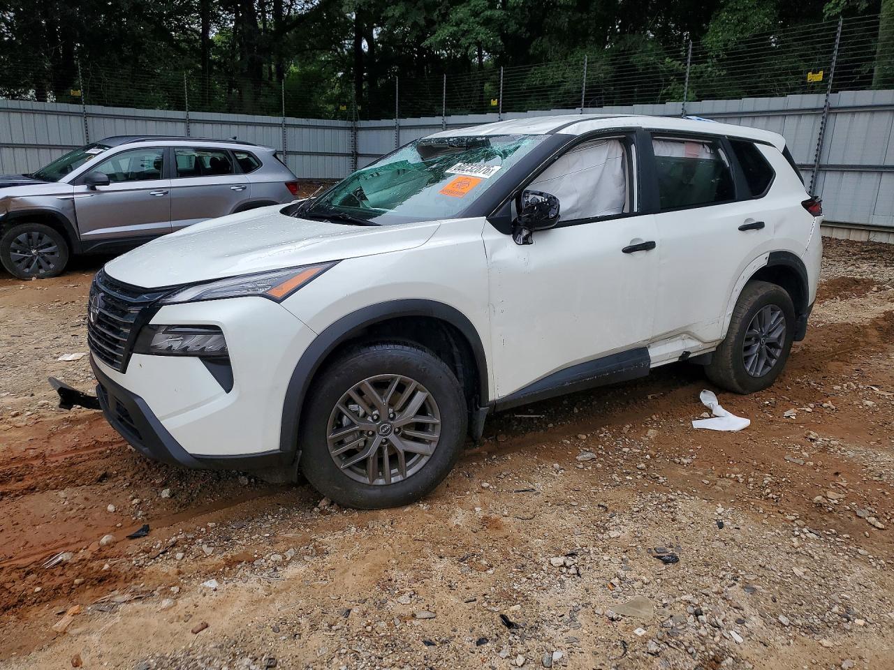 2026 Nissan Rogue S - zdjęcie główne