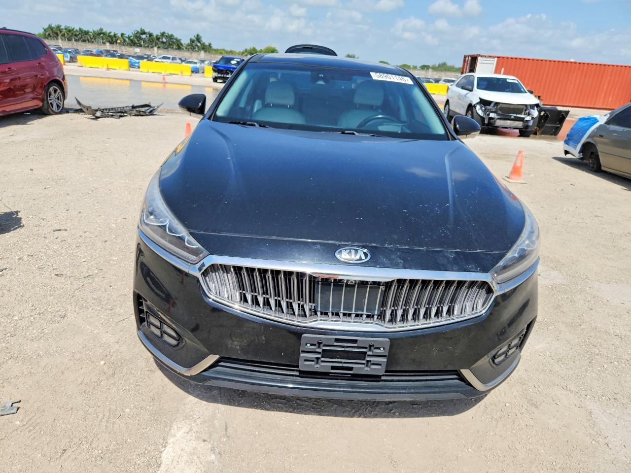 2017 Kia Cadenza Limited - zdjęcie 5