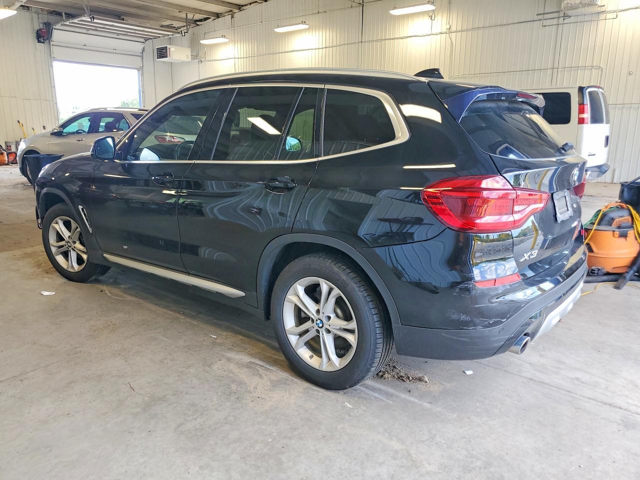 2020 BMW X3 xDrive30I - zdjęcie 2
