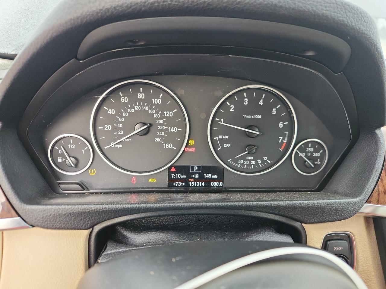 2013 BMW 320 I - zdjęcie 9