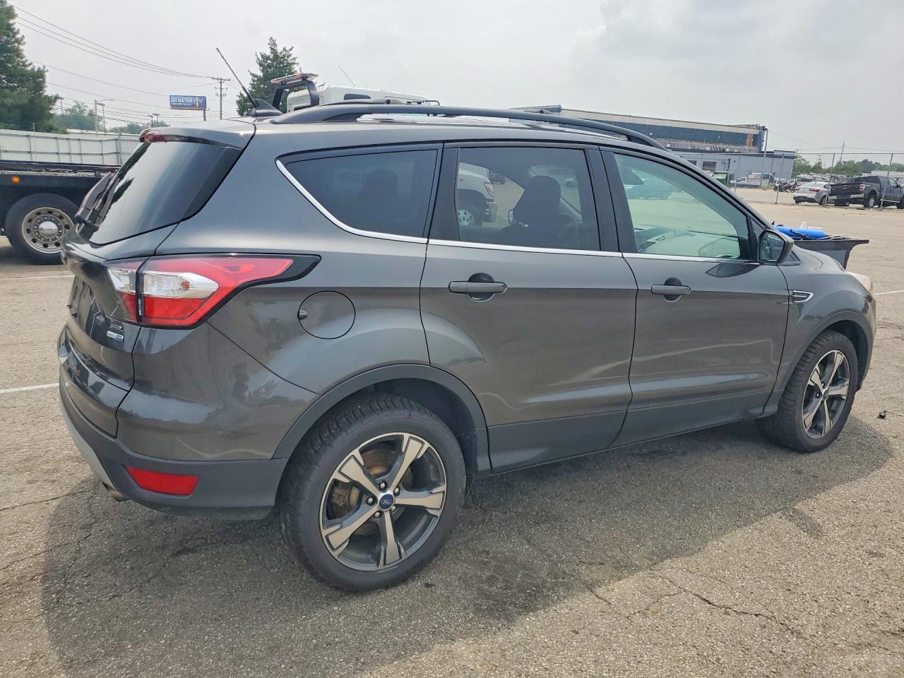 2018 Ford Escape Sel - zdjęcie 3