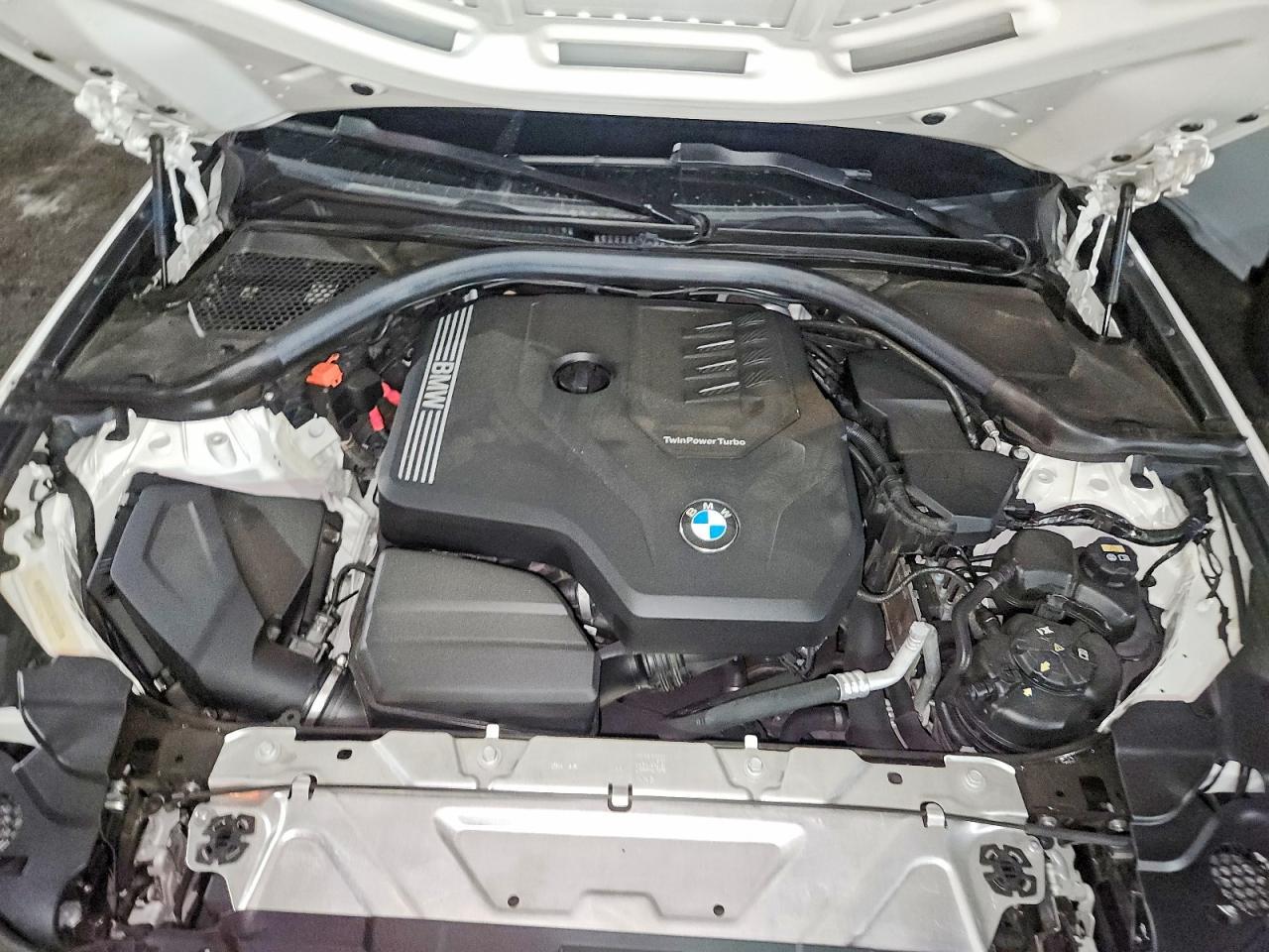 2020 BMW 330I - zdjęcie 12