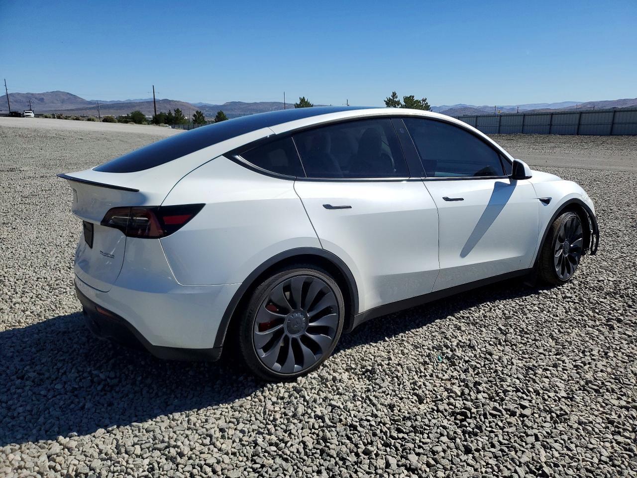 2023 Tesla Model Y - zdjęcie 3