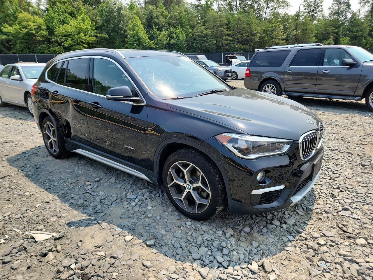 2016 BMW X1 xDrive28I - zdjęcie 4