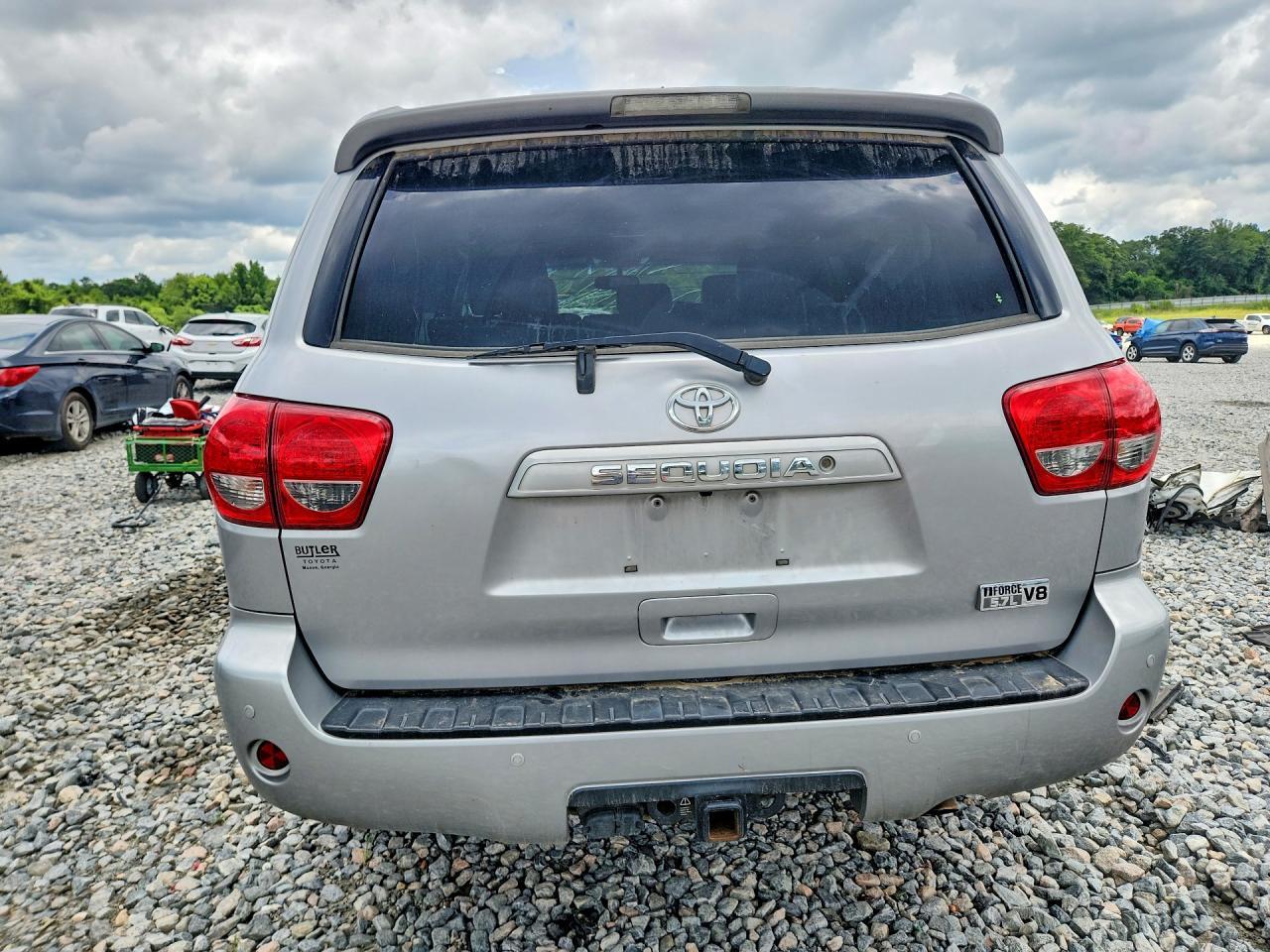 2017 Toyota Sequoia Sr5 - zdjęcie 6
