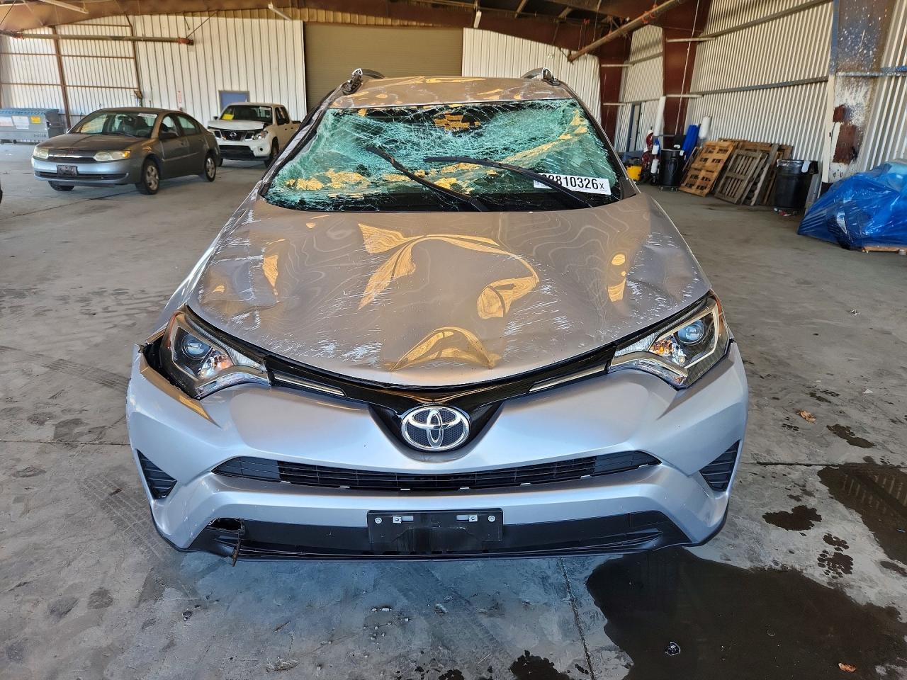 2016 Toyota Rav4 Le - zdjęcie 5