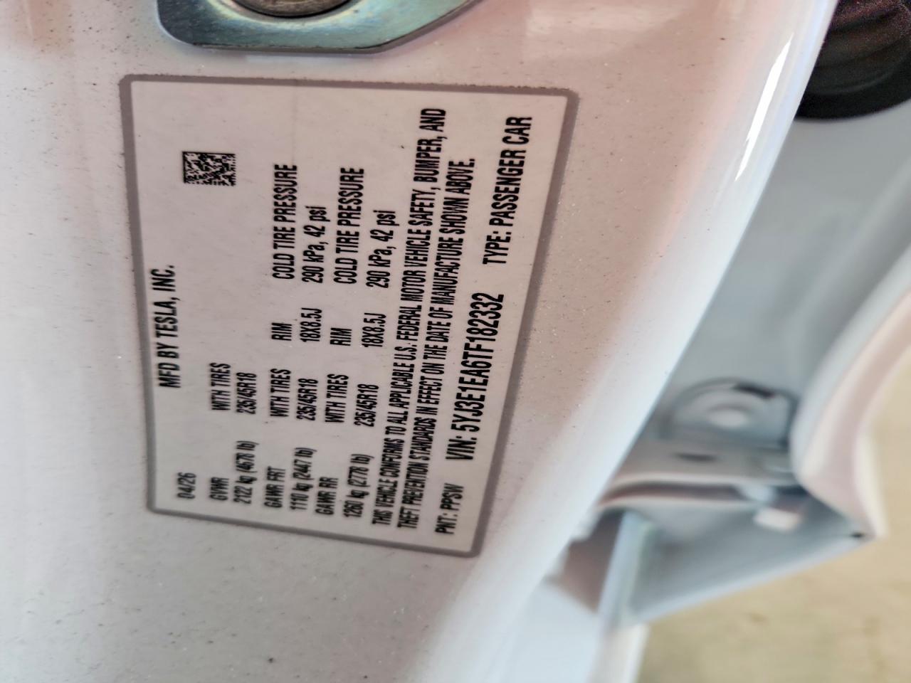 2026 Tesla Model 3 - zdjęcie 12