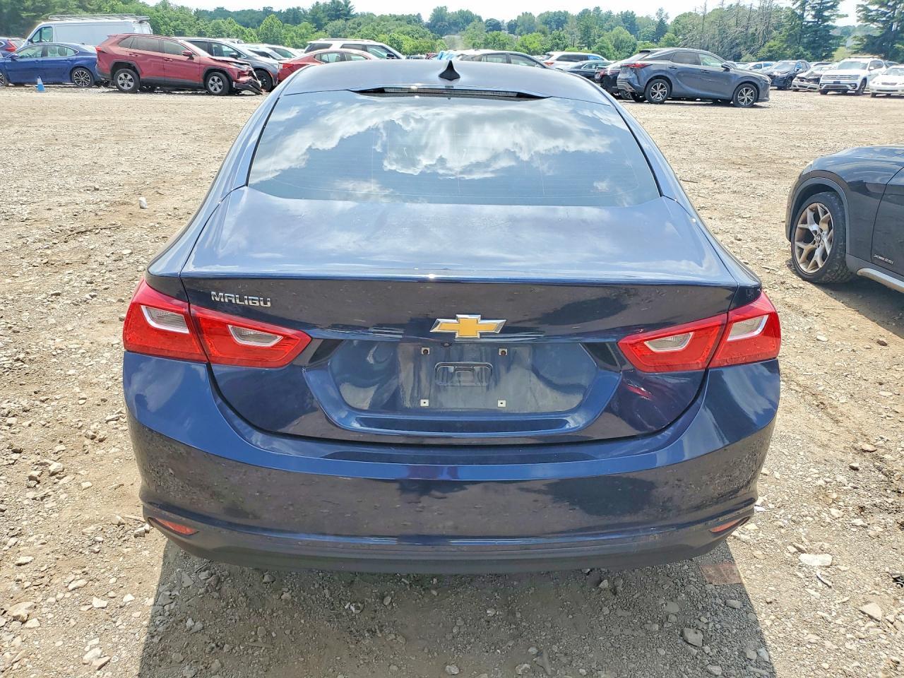 2018 Chevrolet Malibu Ls - zdjęcie 6