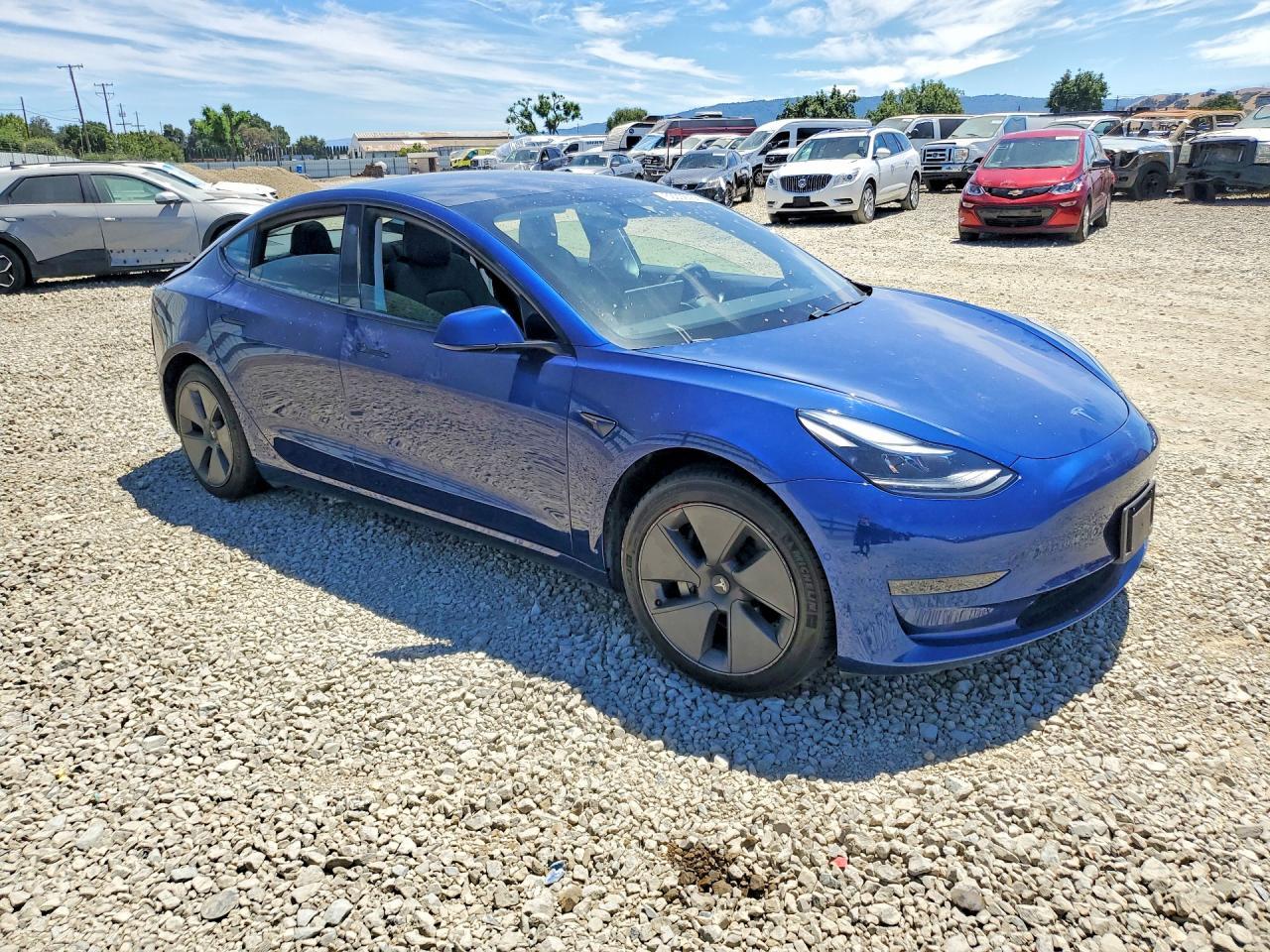 2021 Tesla Model 3 - zdjęcie 4