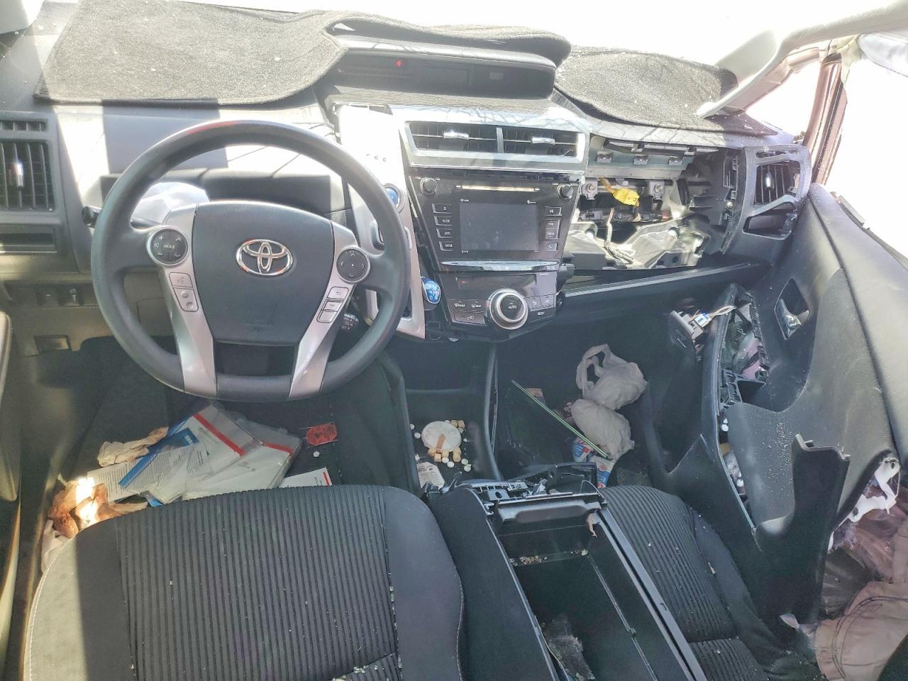 2017 Toyota Prius V Three - zdjęcie 8