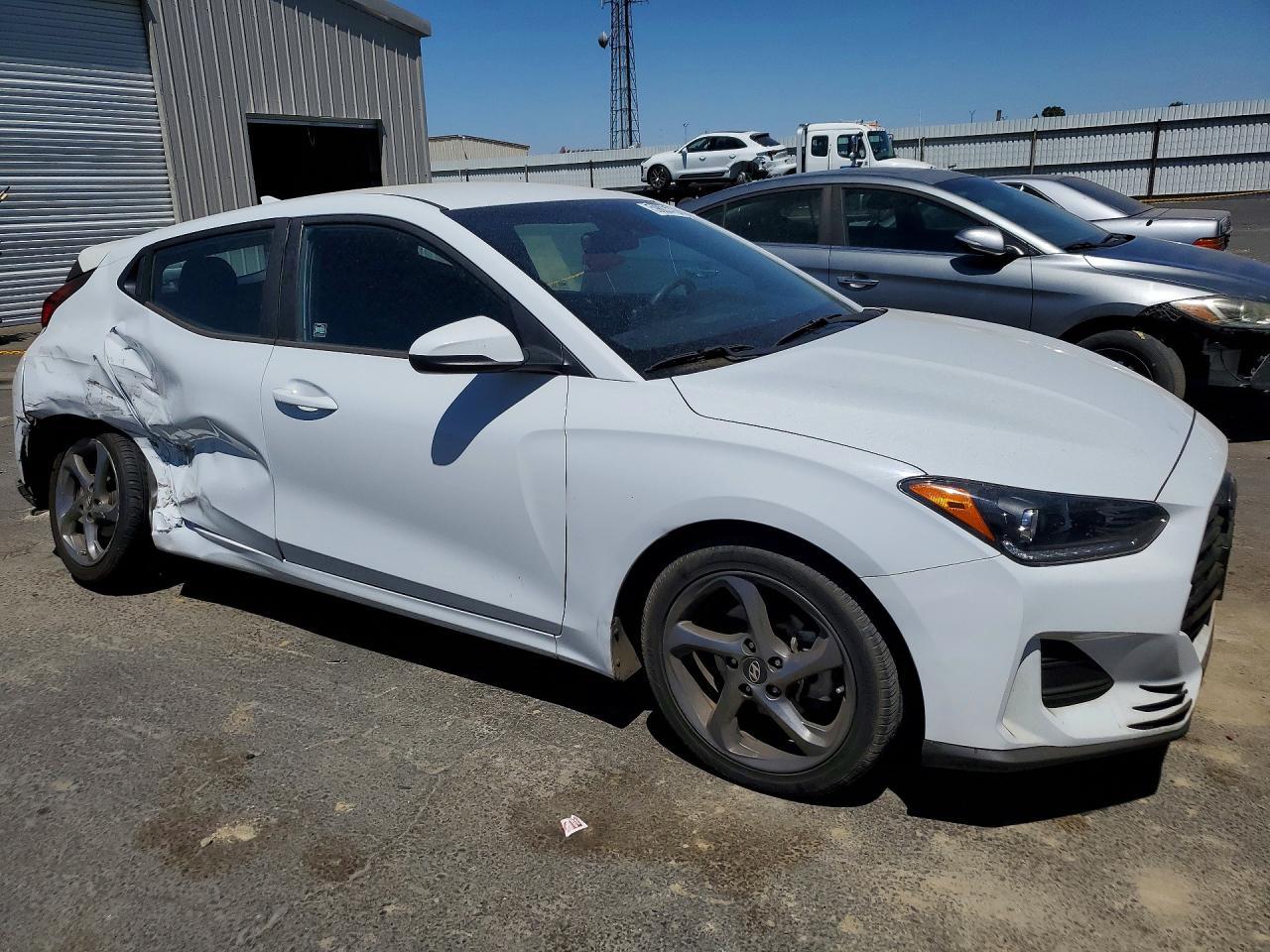 2019 Hyundai Veloster 2.0L - zdjęcie 4