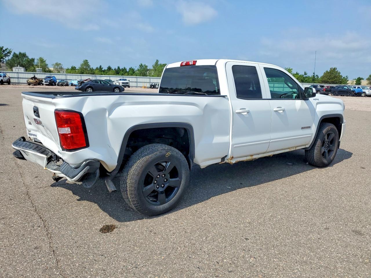 2017 GMC Sierra K1500 Sle - zdjęcie 3