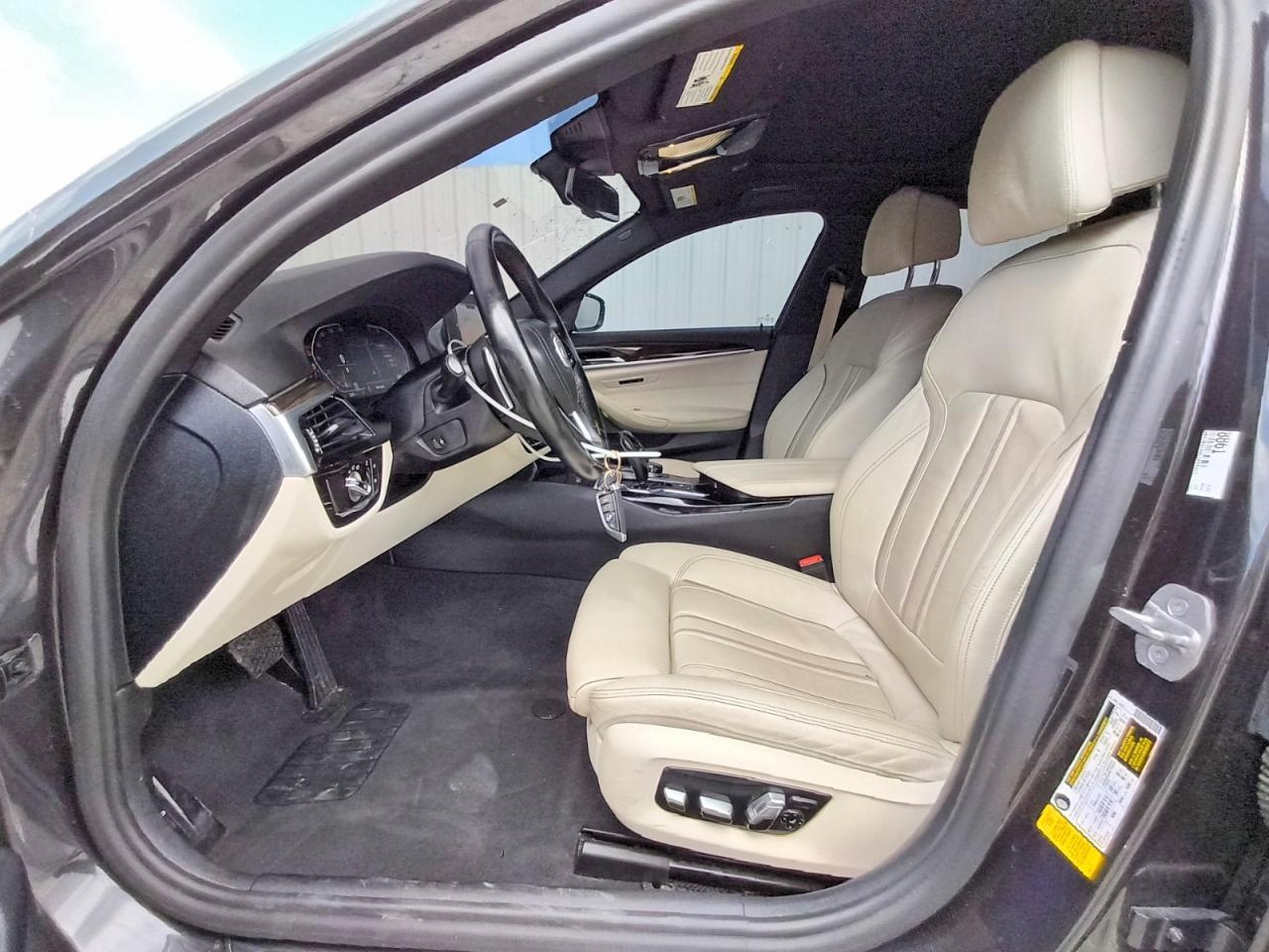 2020 BMW 530I - zdjęcie 7