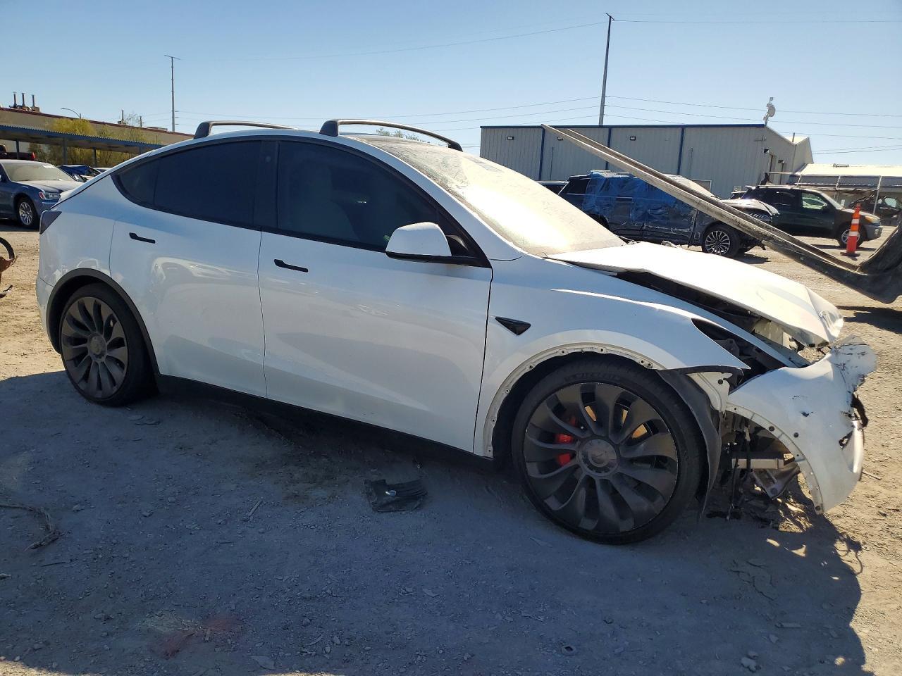 2022 Tesla Model Y - zdjęcie 4