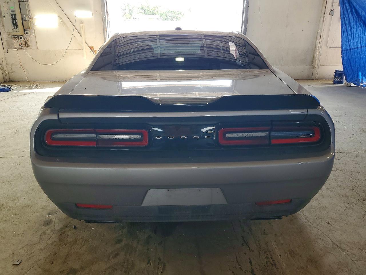 2017 Dodge Challenger R/T - zdjęcie 6