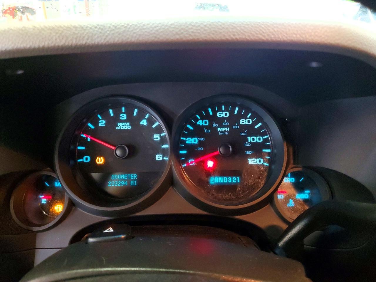2013 Chevrolet Silverado C1500 - zdjęcie 9
