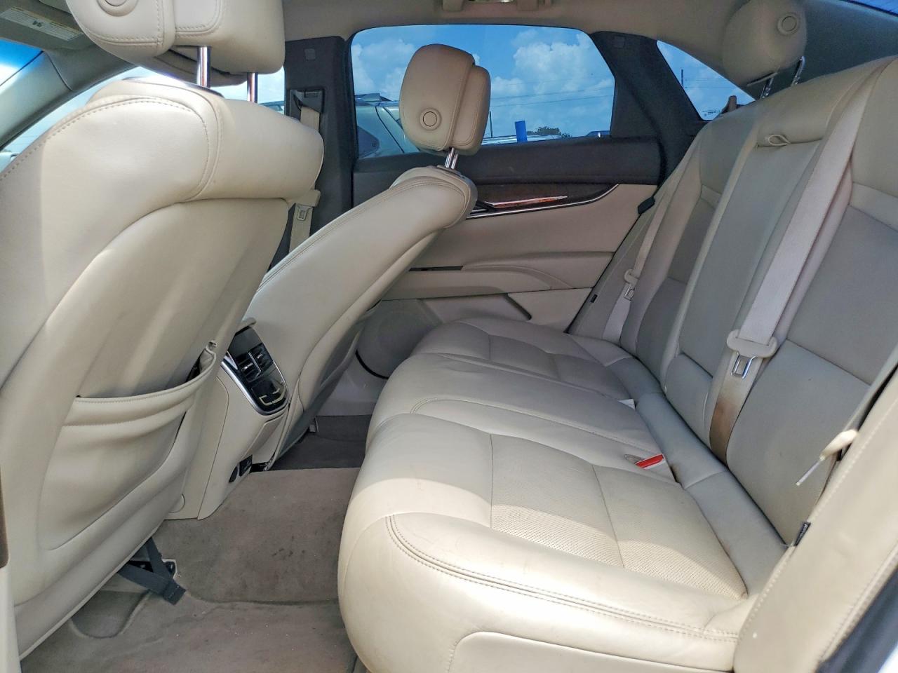 2013 Cadillac Xts - zdjęcie 10