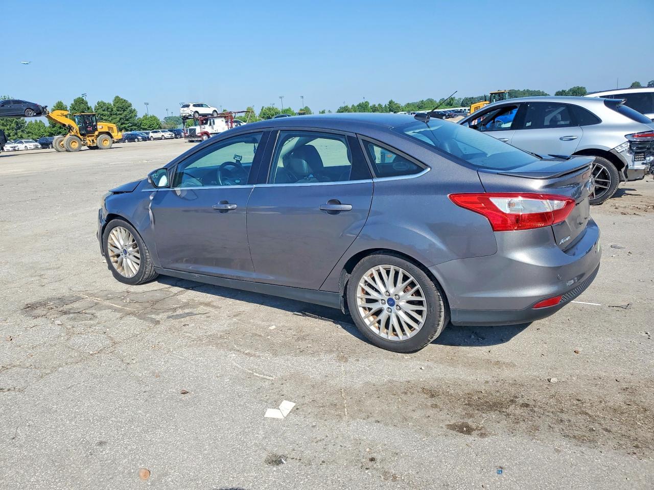 2014 Ford Focus Titanium - zdjęcie 2