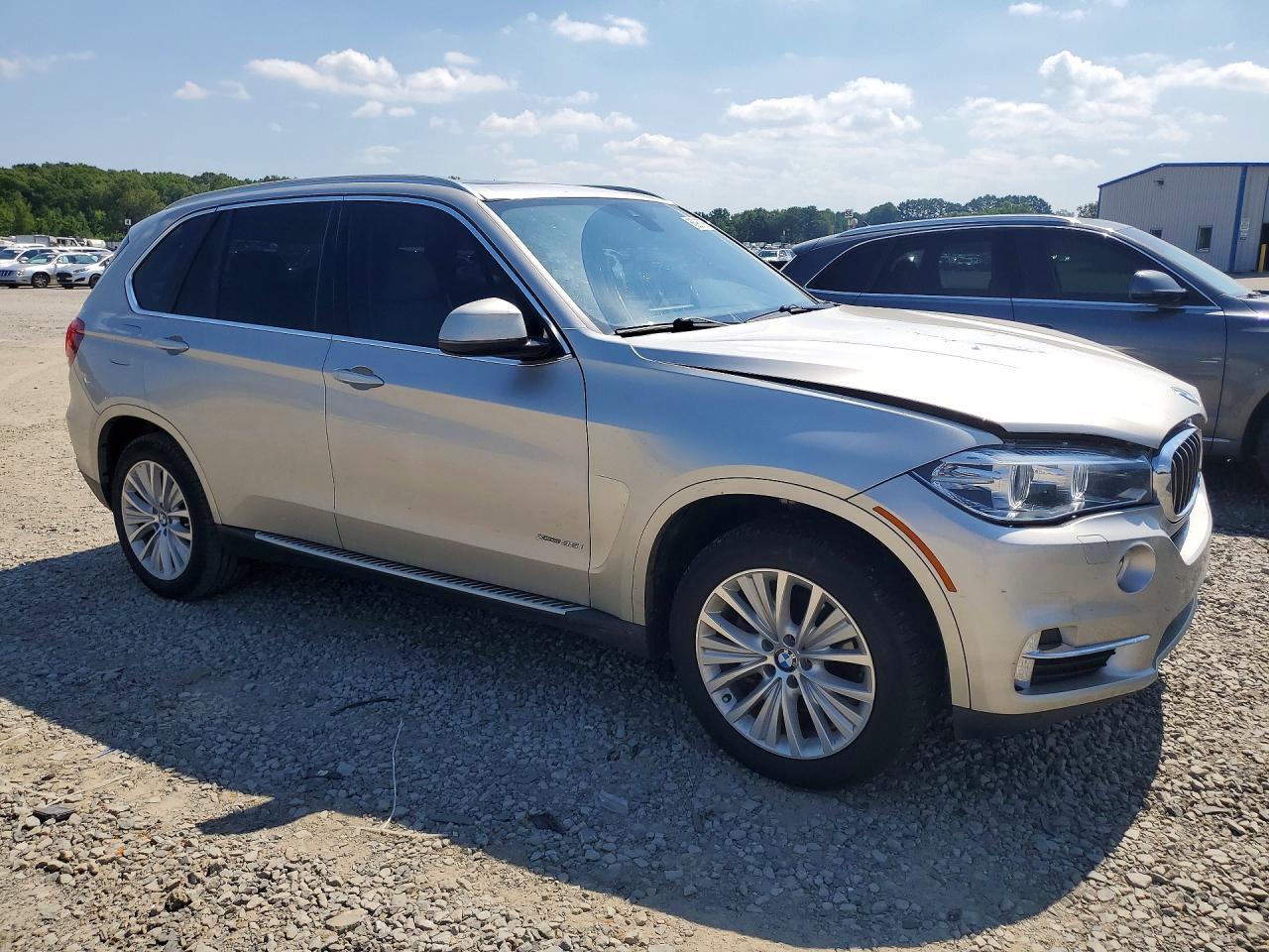 2016 BMW X5 xDrive35I - zdjęcie 4