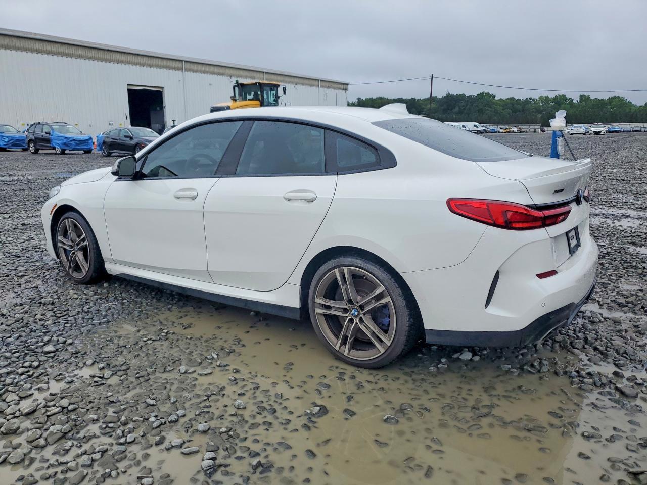 2020 BMW Seria 2 M235i - zdjęcie 2