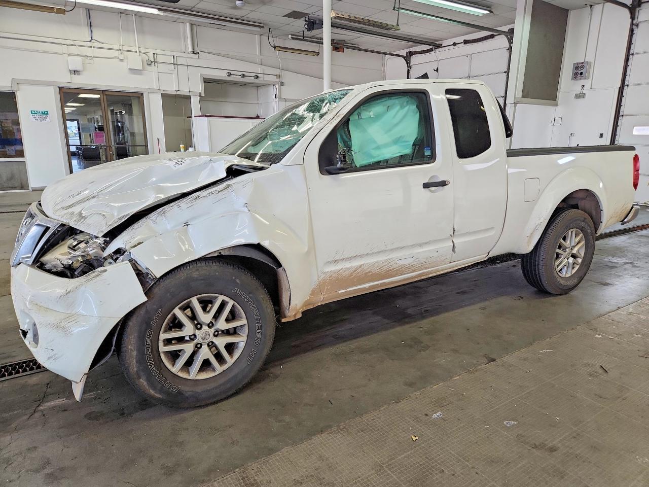 2015 Nissan Frontier Sv V6 - zdjęcie główne