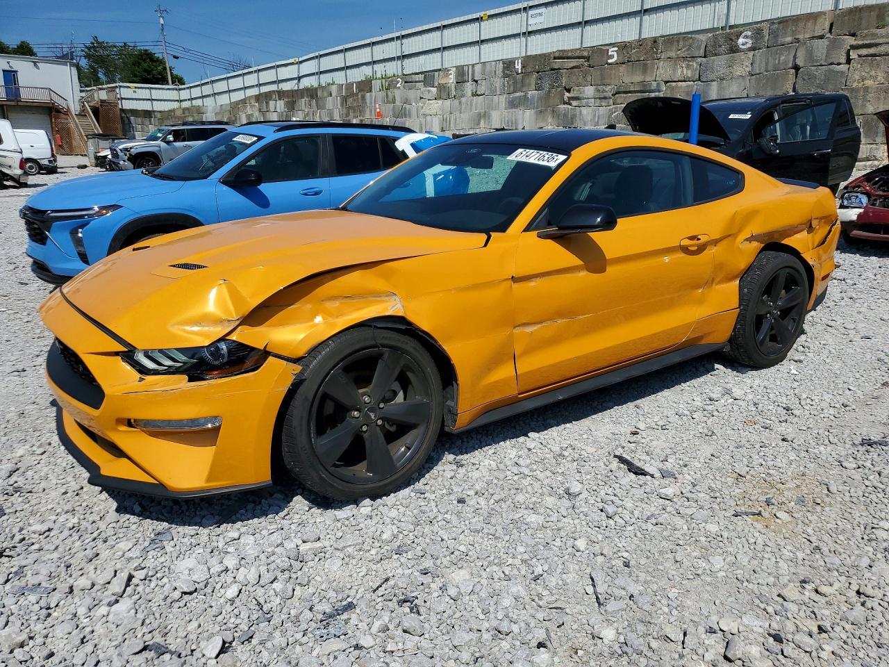 2022 Ford Mustang - zdjęcie główne