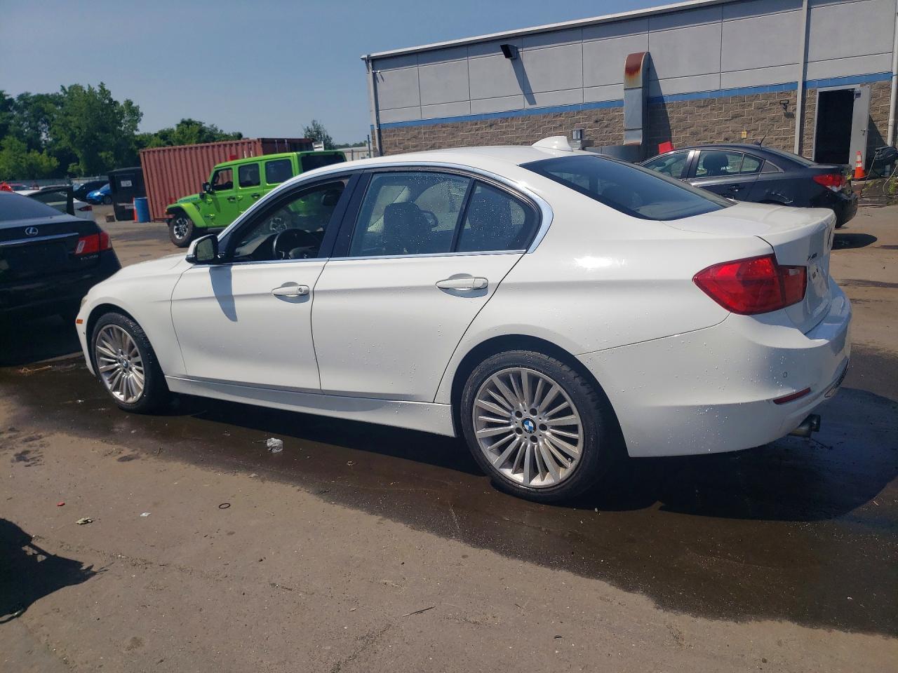2013 BMW 328 Xi - zdjęcie 2