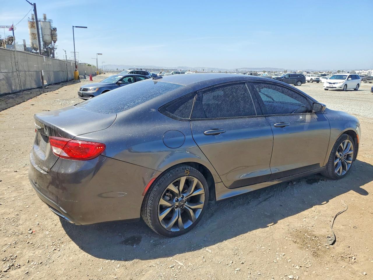 2016 Chrysler 200 S - zdjęcie 3
