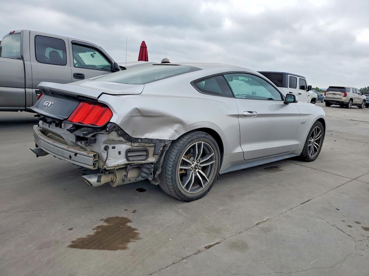 2017 Ford Mustang Gt - zdjęcie 3