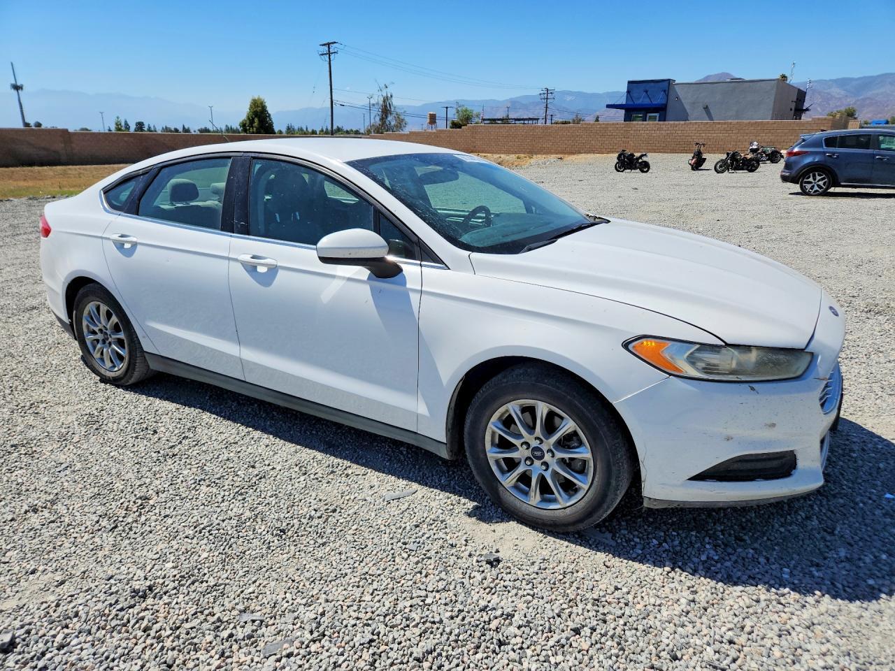2015 Ford Fusion S - zdjęcie 4