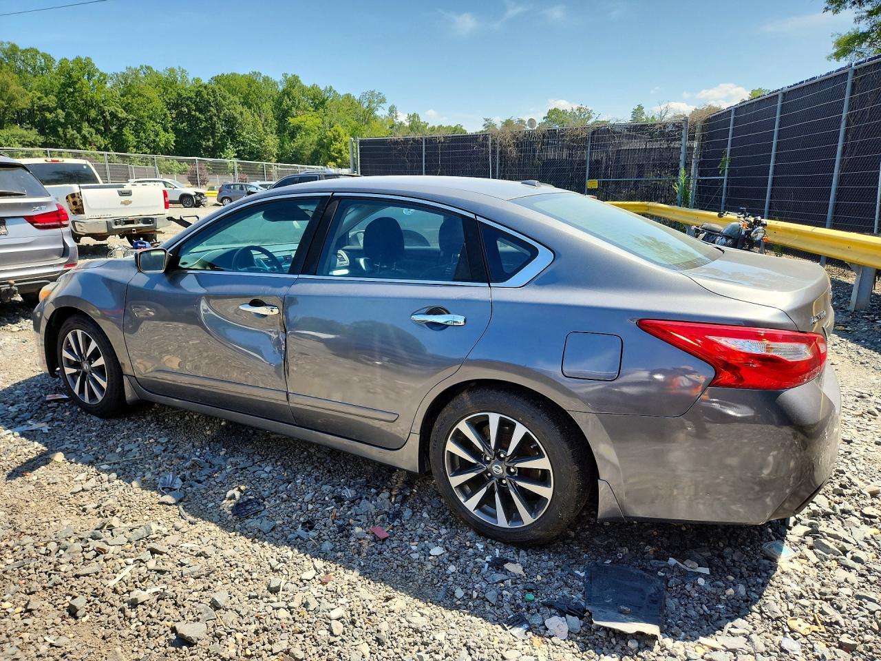 2016 Nissan Altima 2.5 Sv - zdjęcie 2