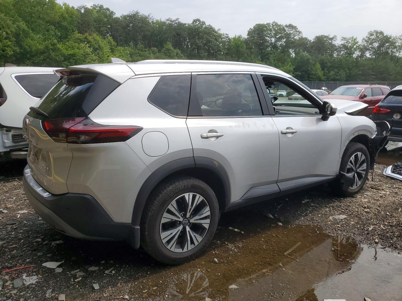 2023 Nissan Rogue Sv - zdjęcie 3