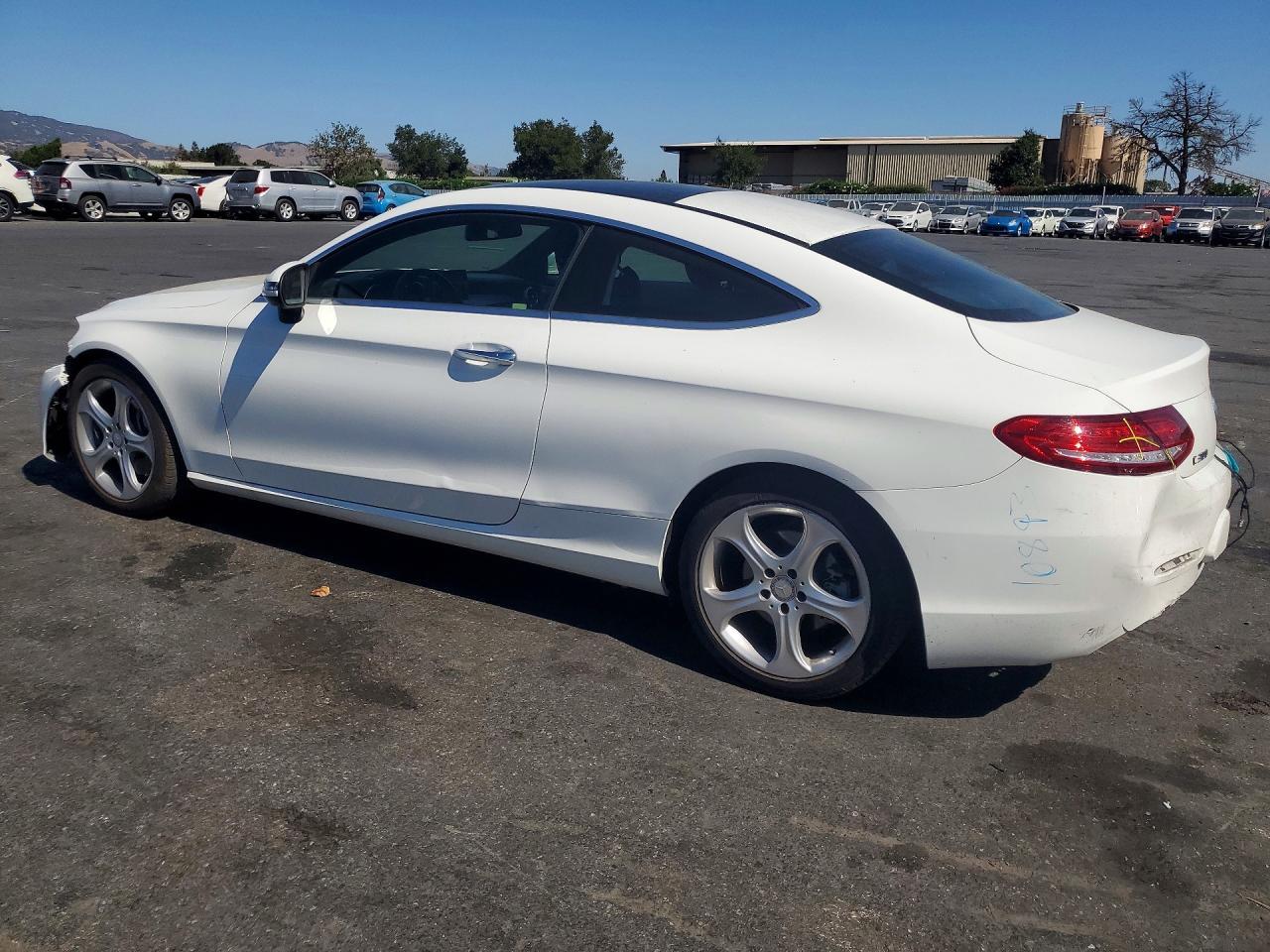2017 Mercedes-Benz C 300 - zdjęcie 2