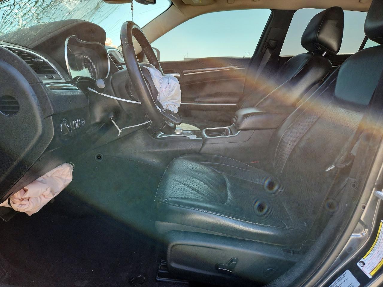 2017 Chrysler 300C - zdjęcie 7