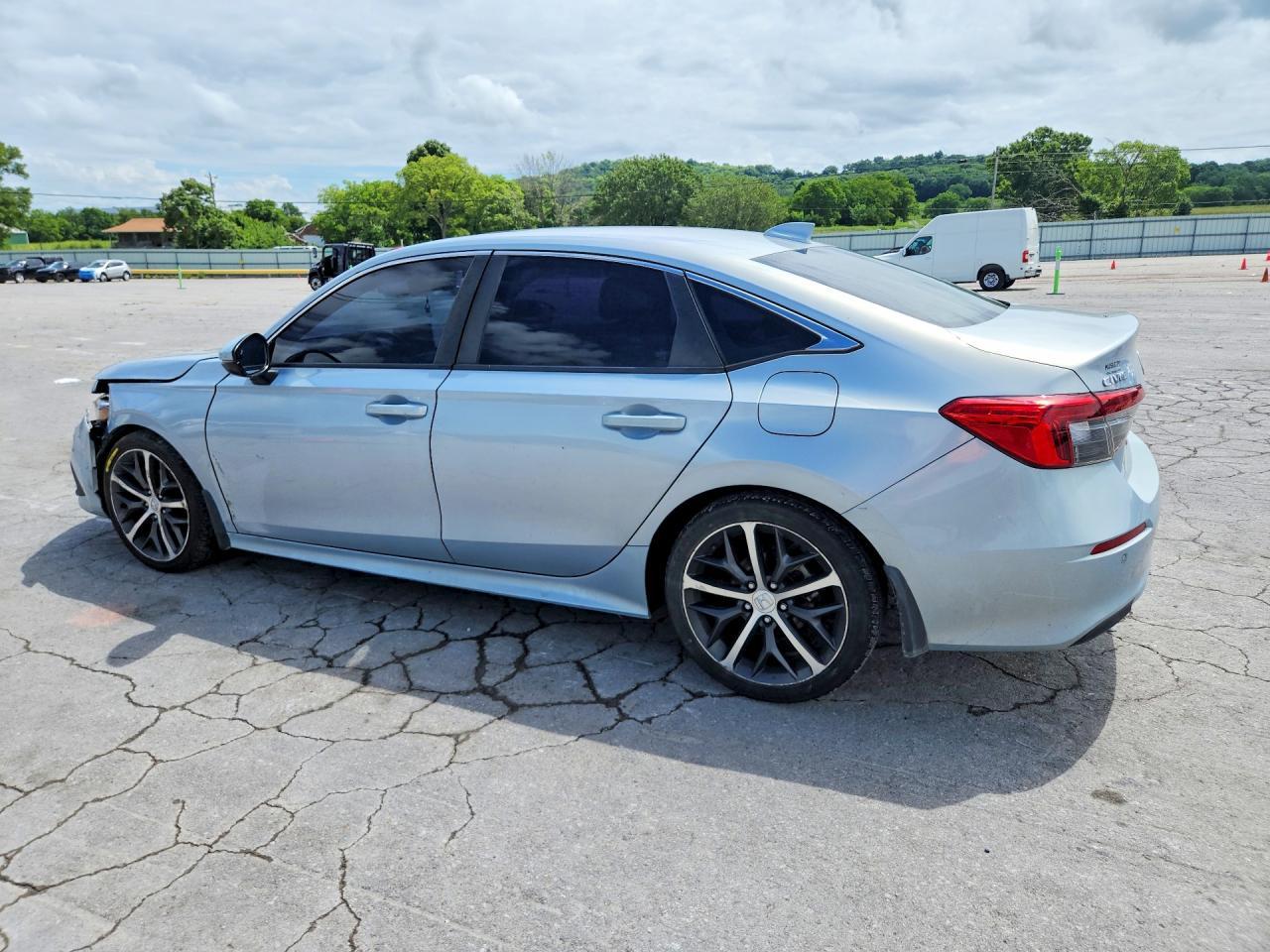 2022 Honda Civic Touring - zdjęcie 2