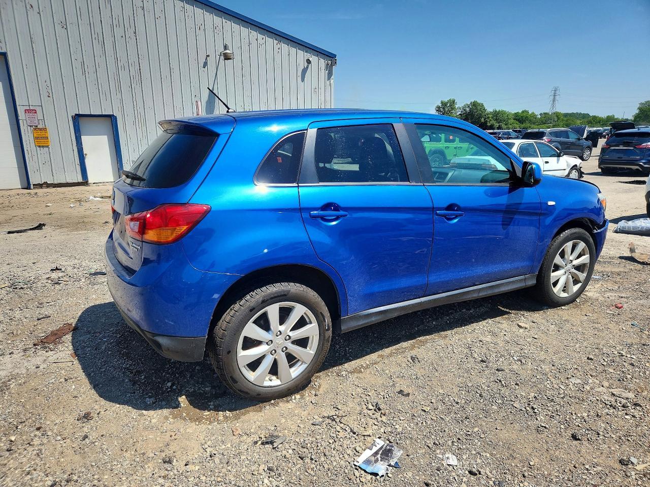 2015 Mitsubishi Outlander Sport Es - zdjęcie 3