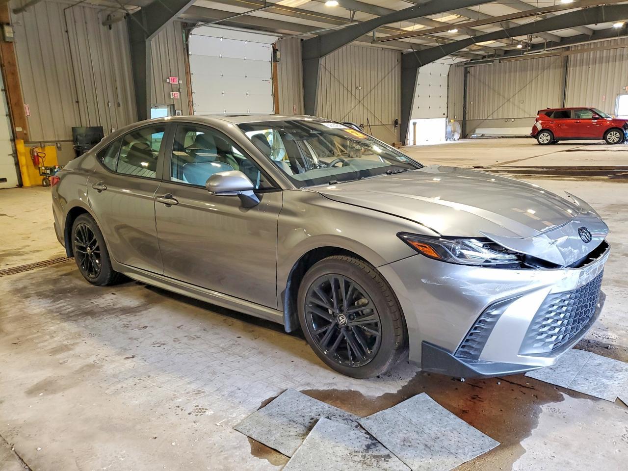 2025 Toyota Camry Se - zdjęcie 4
