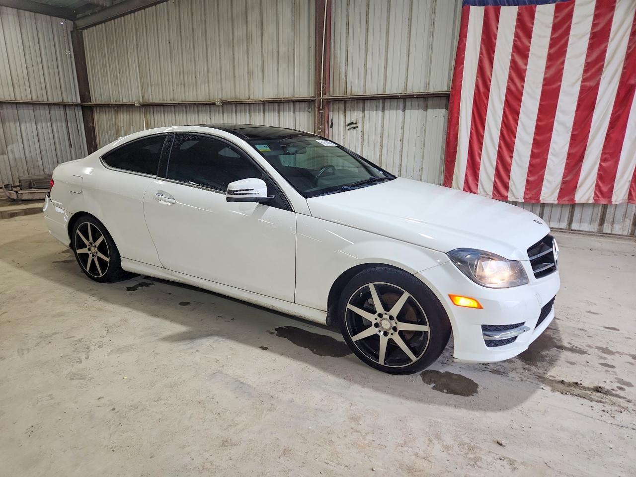 2015 Mercedes-Benz C 250 - zdjęcie 4