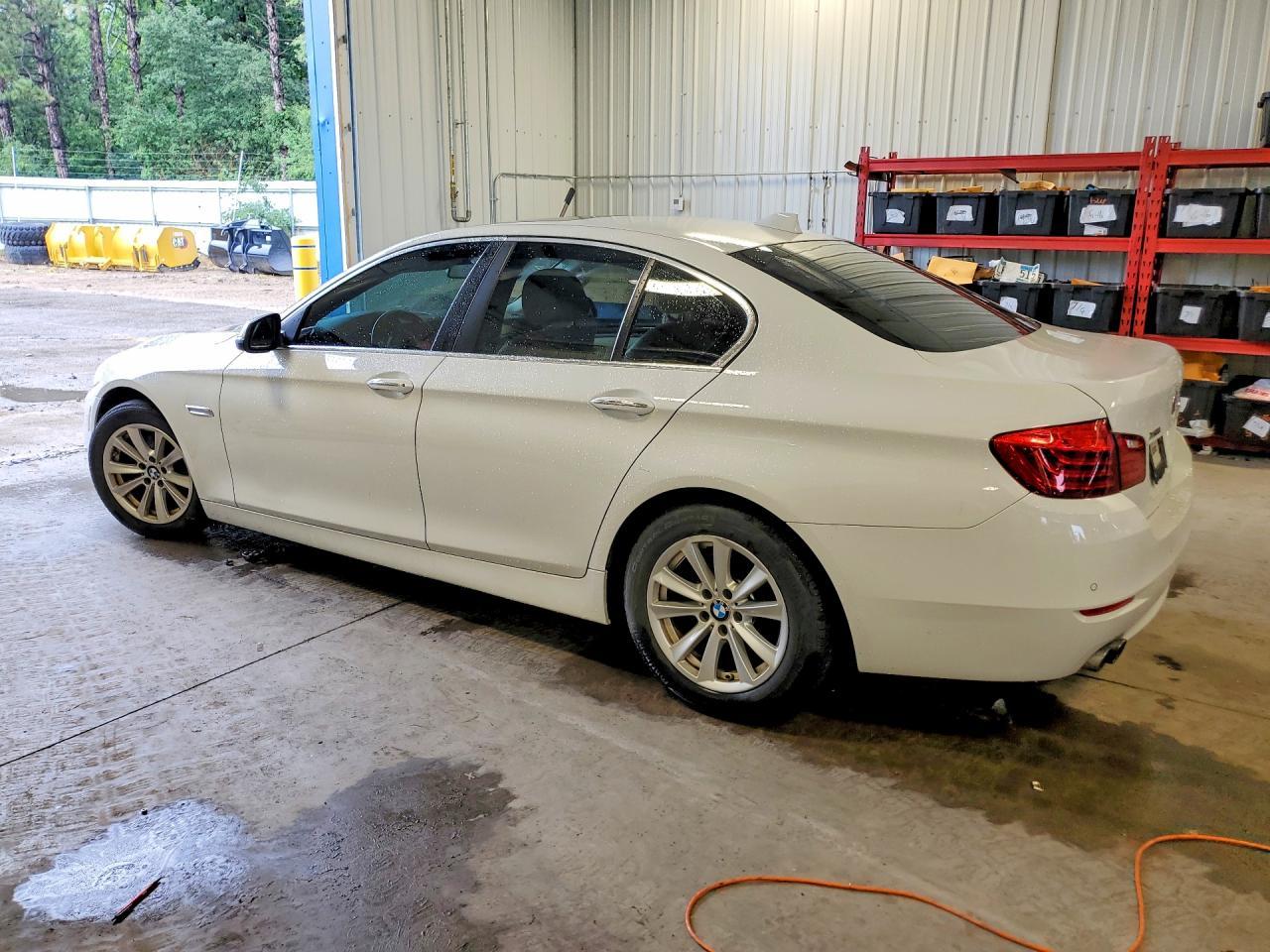 2015 BMW 528 Xi - zdjęcie 2