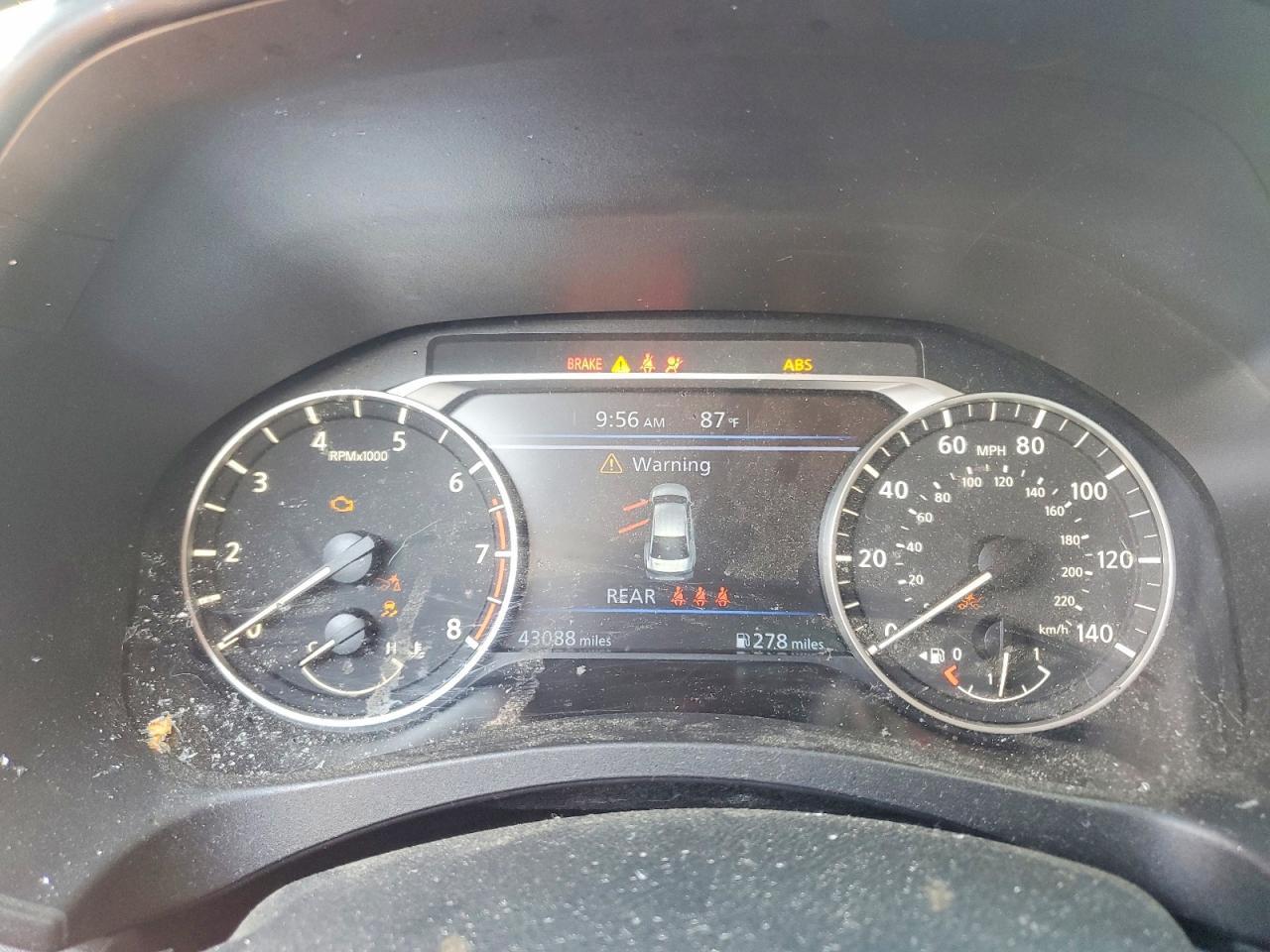 2023 Nissan Altima Sr - zdjęcie 9